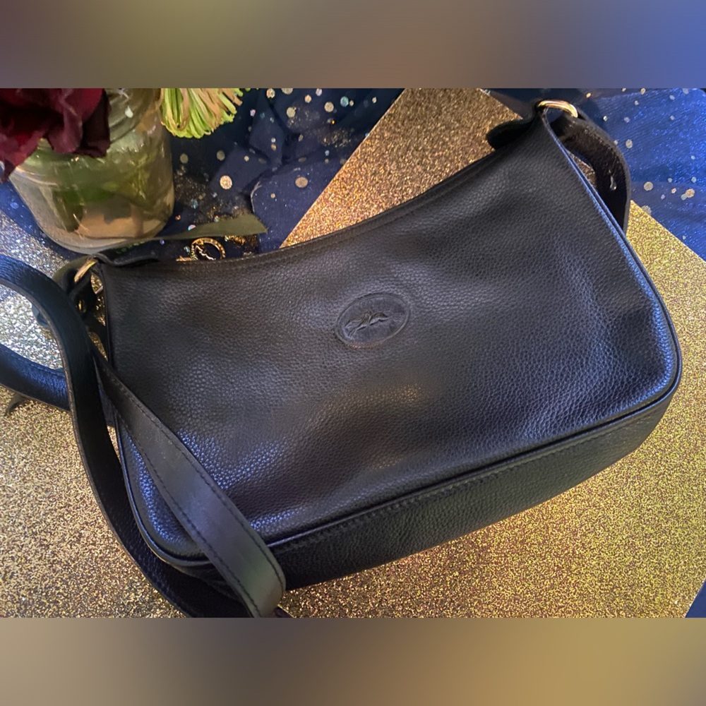 LONGCHAMP Frm FRANCE GORG BLACK GOLD LEATHER EAST WEST CROSSBODY SHOULDER Bag